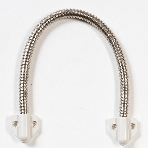 Kabelübergang / Metallschlauch mit weissen Befestigungen