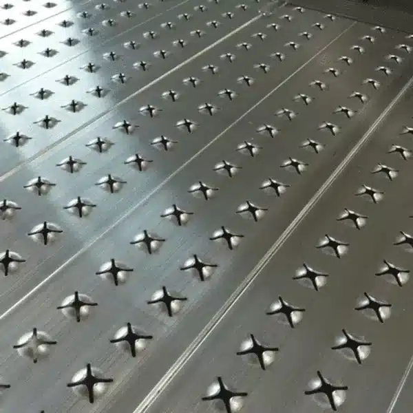 Rampenoberfläche mit rutschfesten, sternförmigen Vertiefungen