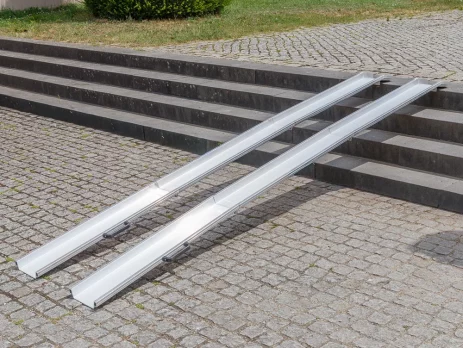 Zwei tragbare